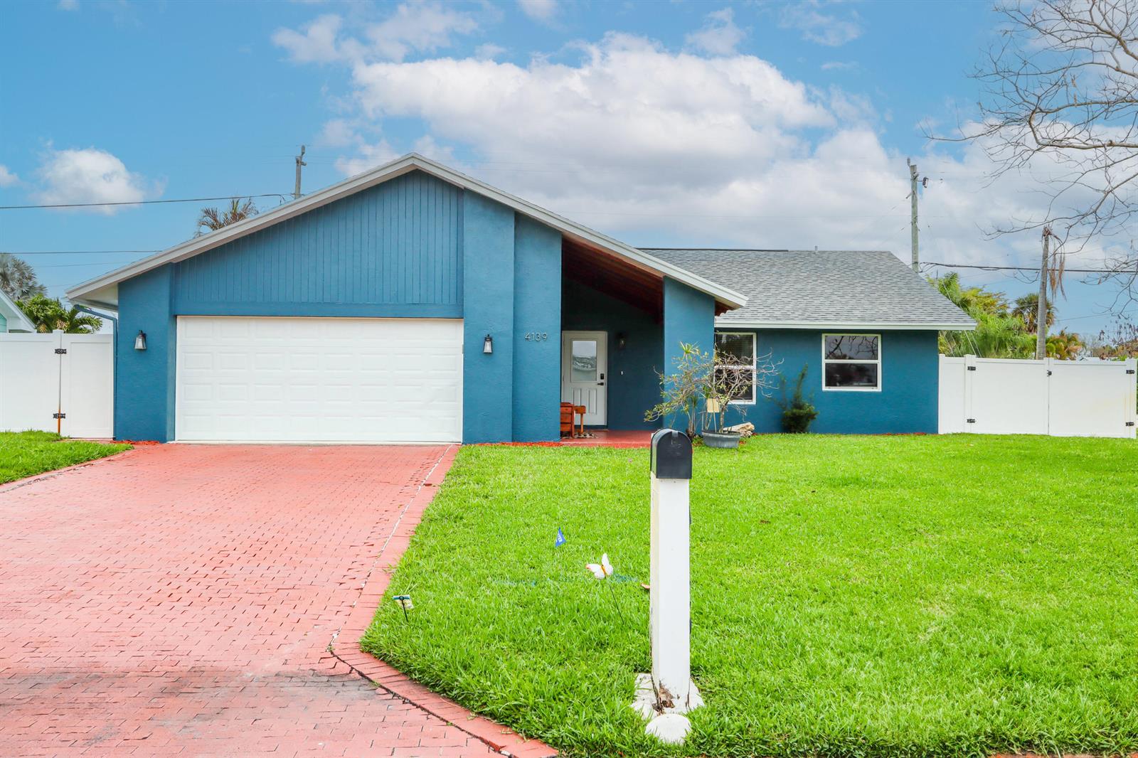 4139 Wingo Street, Jupiter FL 33469