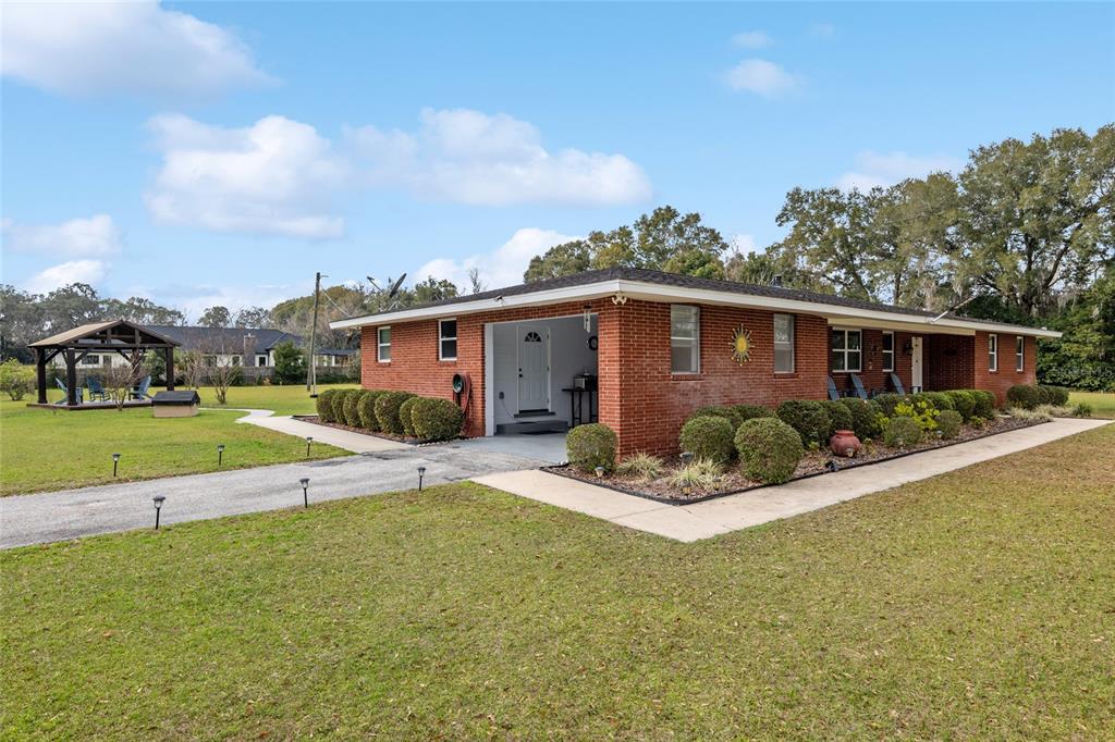 9900 NE 20 TERRACE ROAD