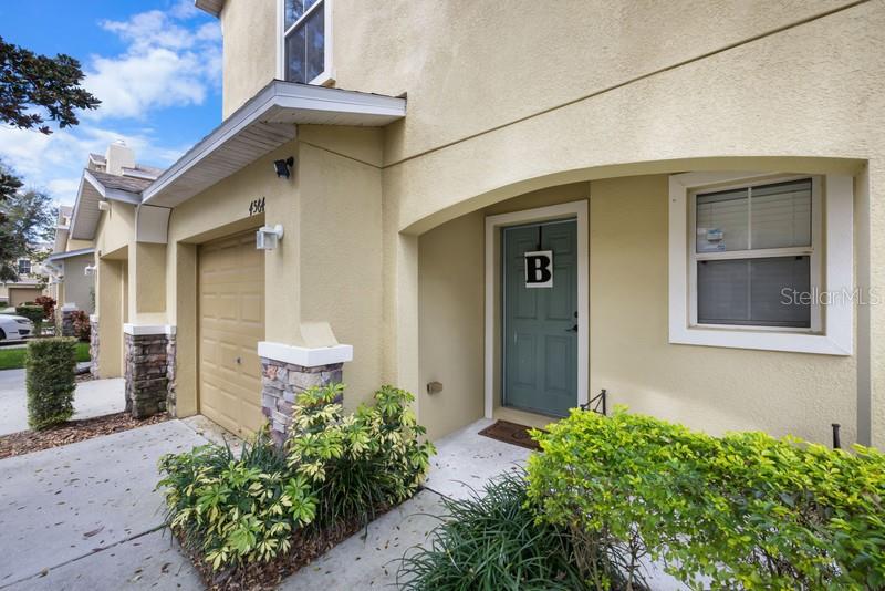 4564 LIMERICK DRIVE, TAMPA, FL — photo 2 of 30