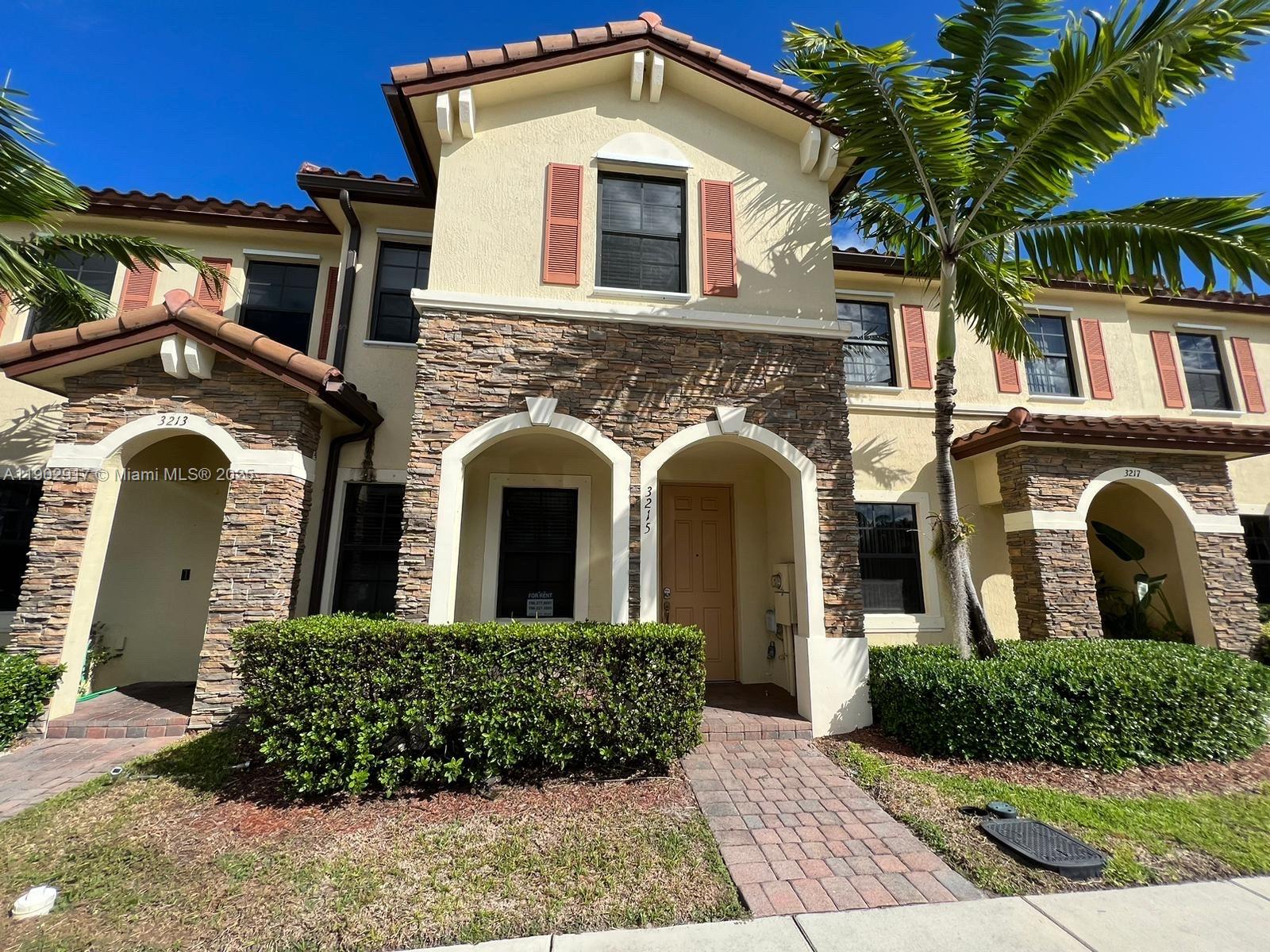 3215 SE 5th St # 3215, Homestead FL 33033