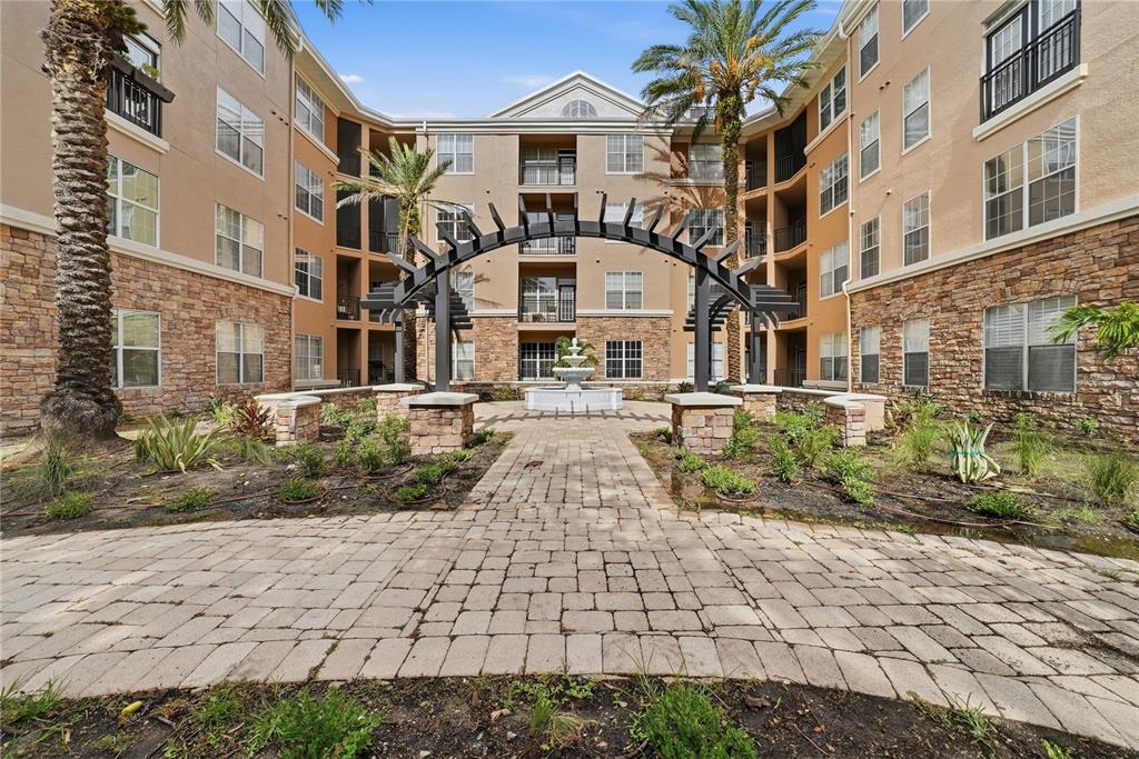 4221 W SPRUCE STREET UNIT 2203