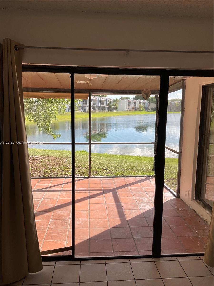 510 W Park Dr # 104, Miami FL 33172