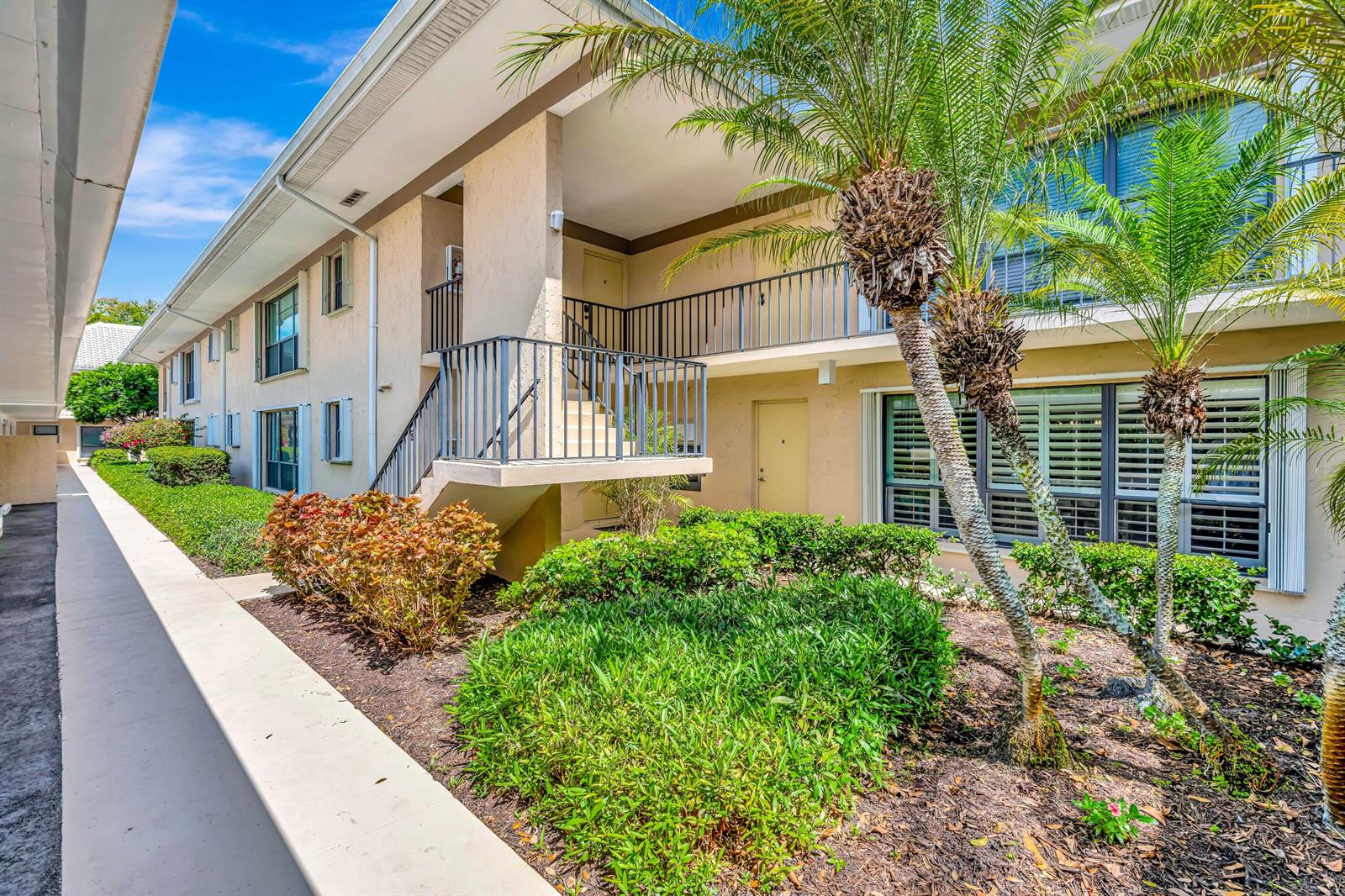 13 SE Turtle Creek Drive # B, Jupiter FL 33469