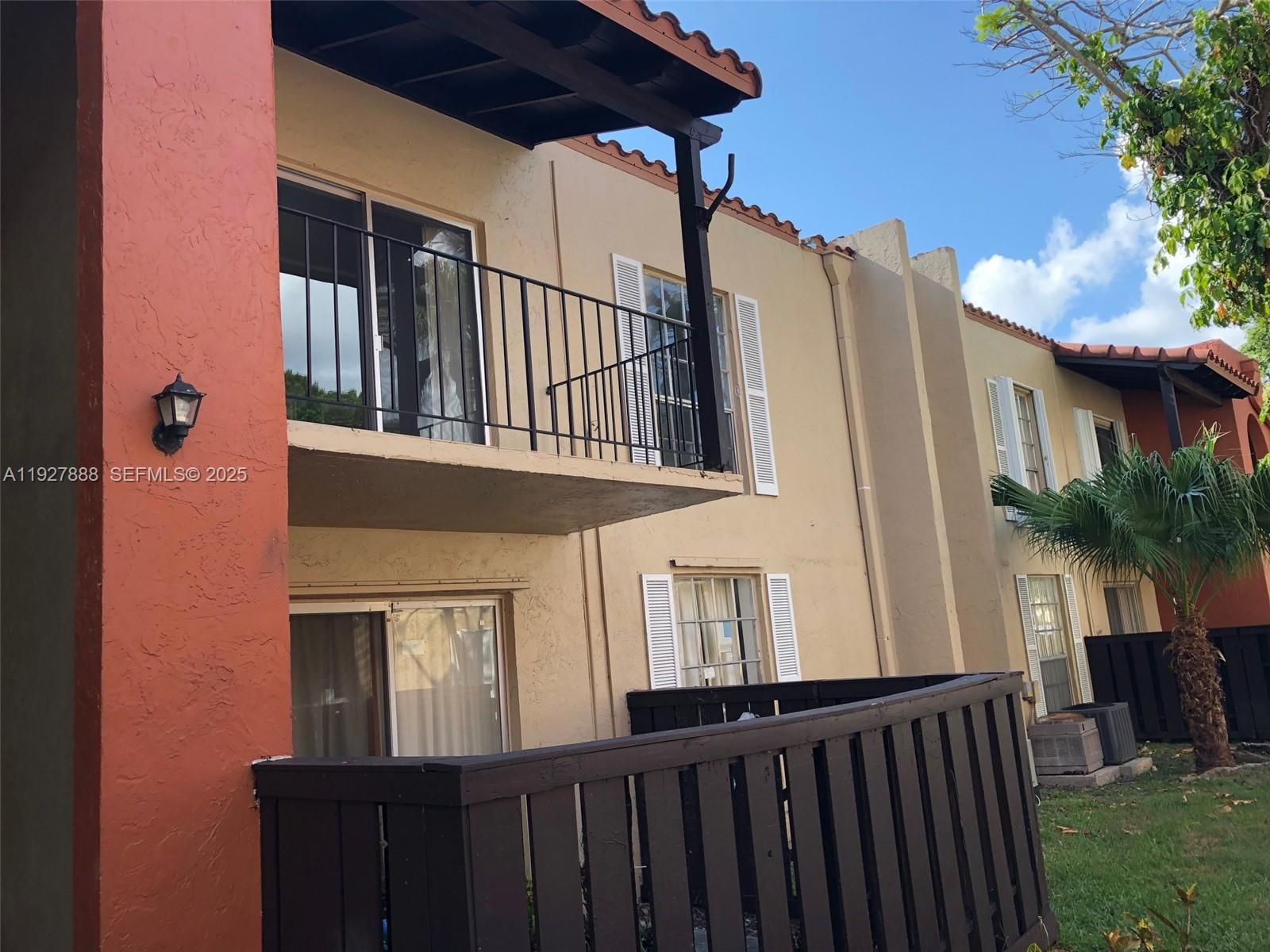 10744 N Kendall Dr # 16, Miami FL 33176