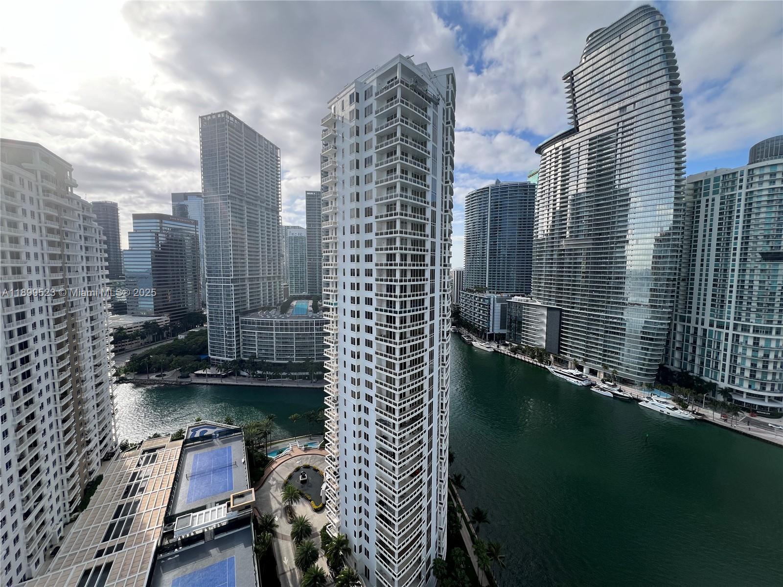 900 Brickell Key Blvd # 2205, Miami FL 33131