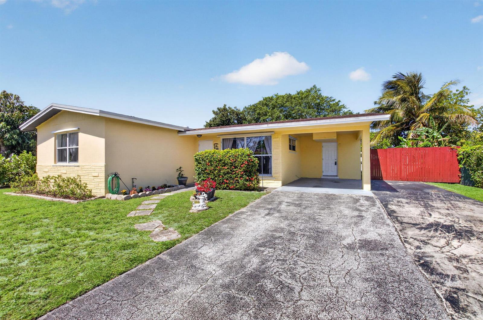 144 NW 9th Avenue, Delray Beach FL 33444