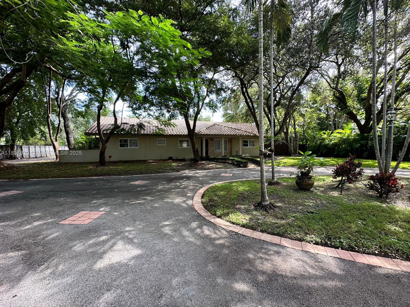 8755 SW 96th St, Miami FL 33176