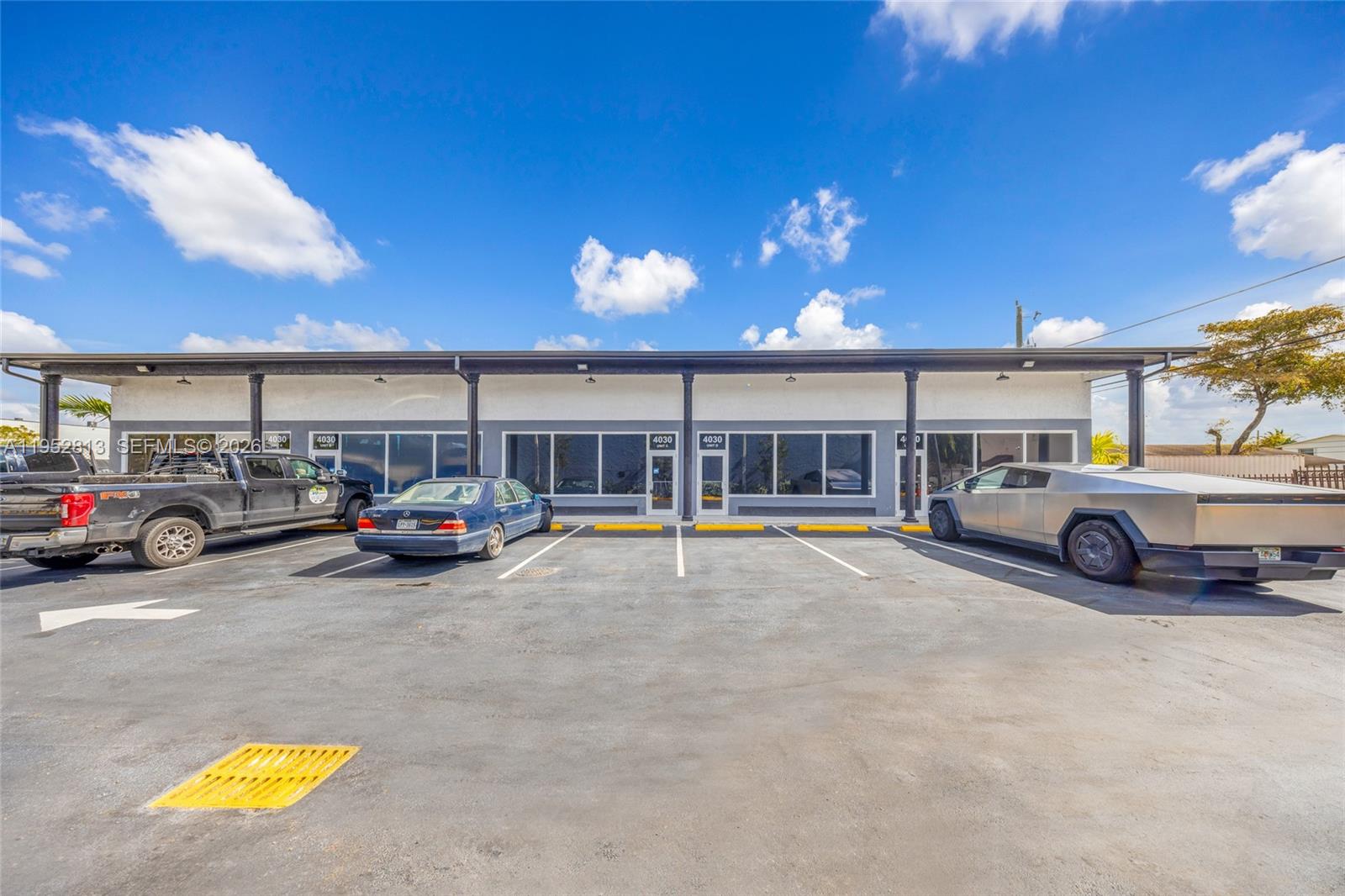 4030 Pembroke Rd, Hollywood FL 33021
