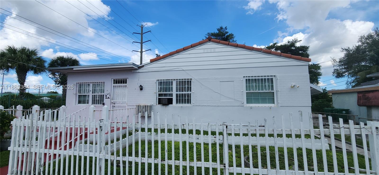 405 NW 64th St, Miami FL 33150