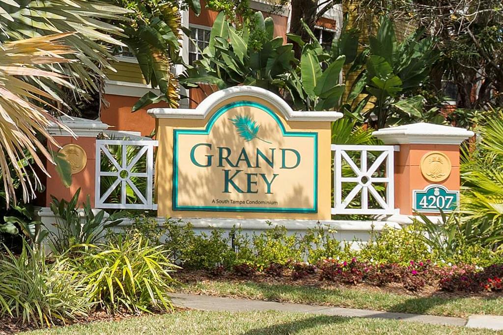4207 S DALE MABRY HIGHWAY UNIT 6107