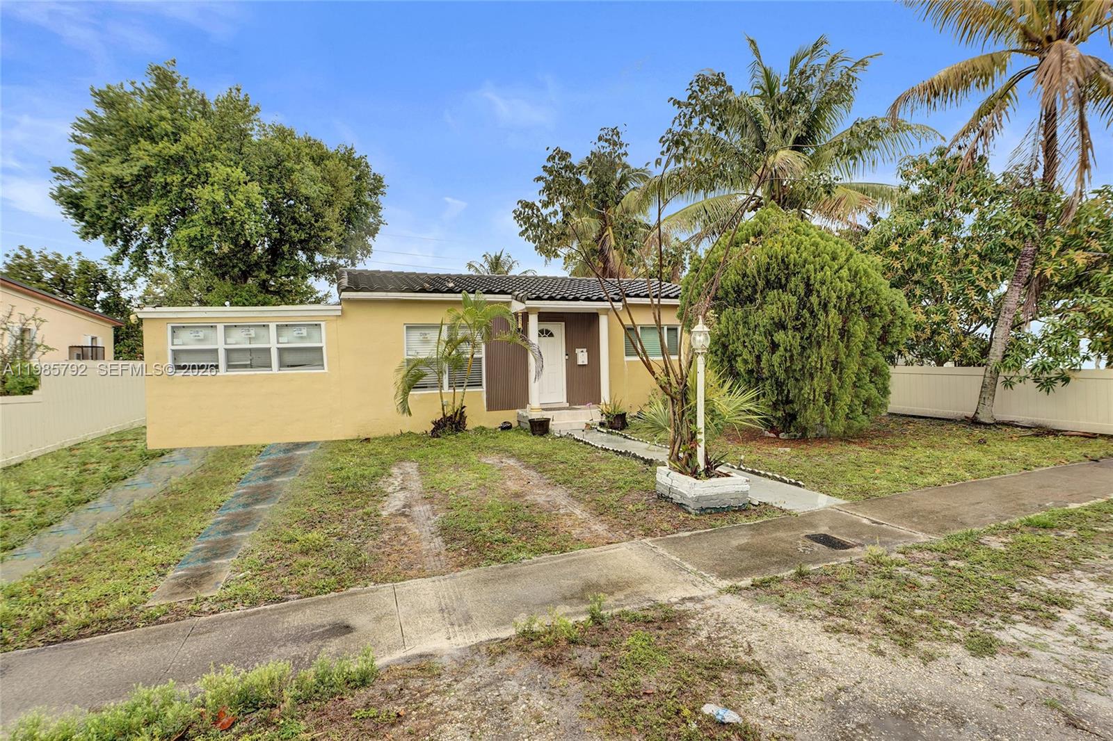 1675 NE 160th St, North Miami Beach FL 33162