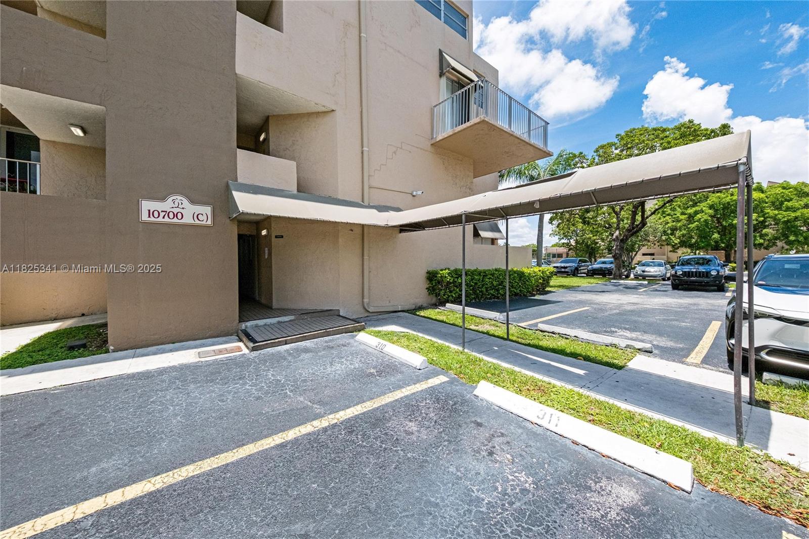 10700 SW 108th Ave # C316, Miami FL 33176