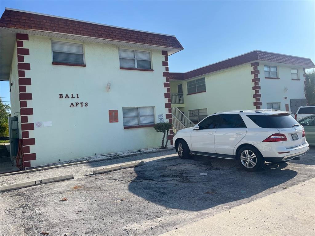 105 11TH AVENUE UNIT 10
