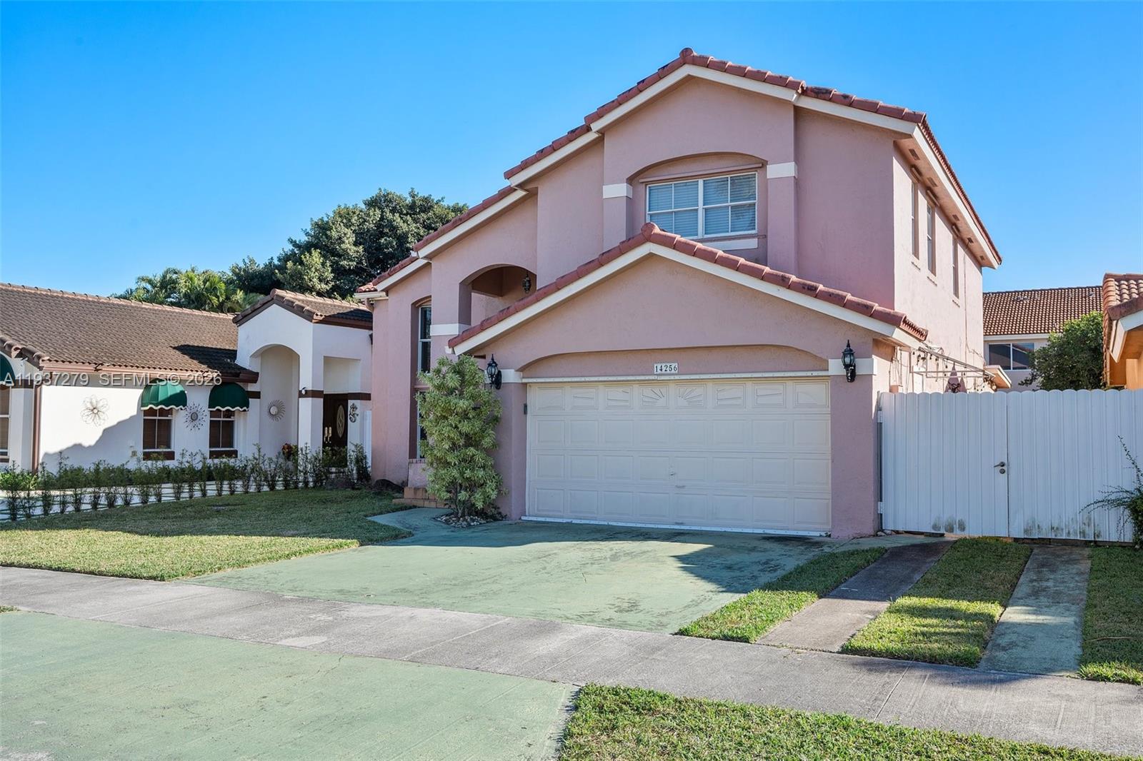 14256 SW 92nd St, Miami FL 33186