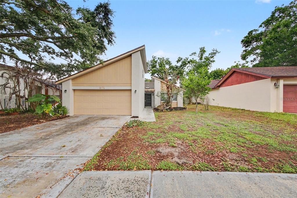 871 BEACH BREEZE DRIVE