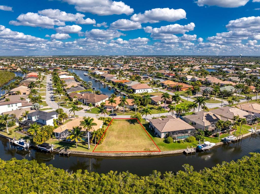 665 MACEDONIA DR, PUNTA GORDA, FL — photo 3 of 16