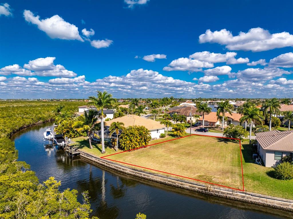 665 MACEDONIA DR, PUNTA GORDA, FL — photo 4 of 16