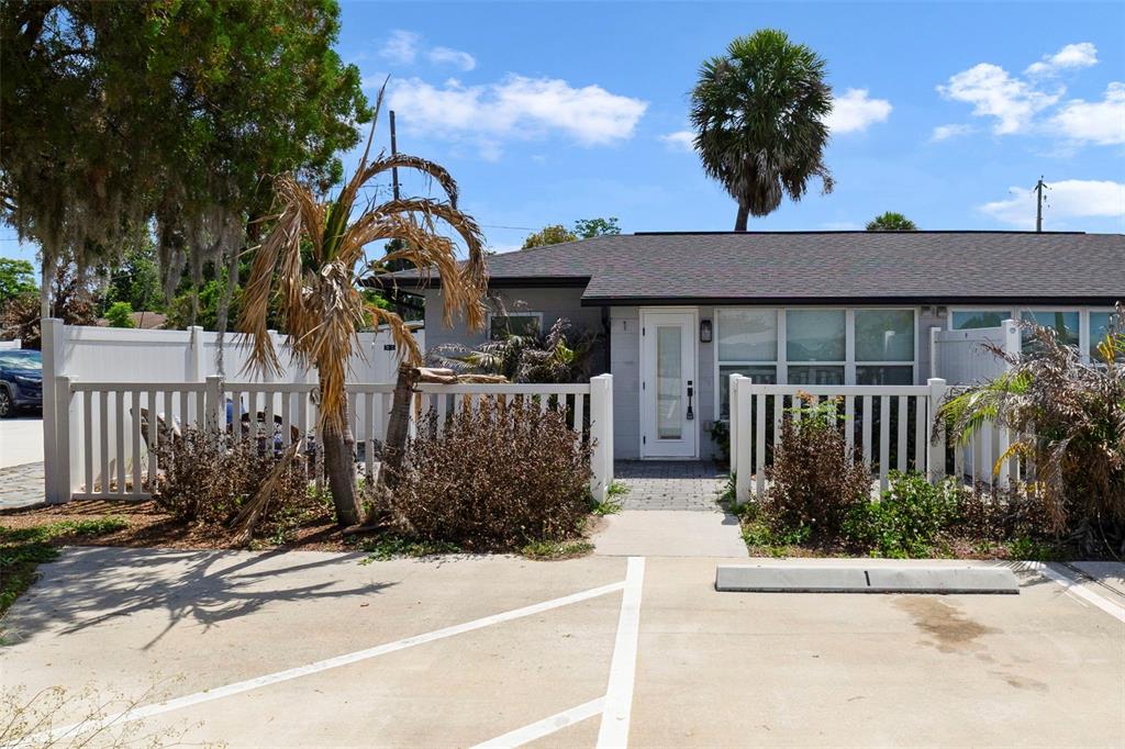 4521 EDGEWATER DRIVE UNIT 1