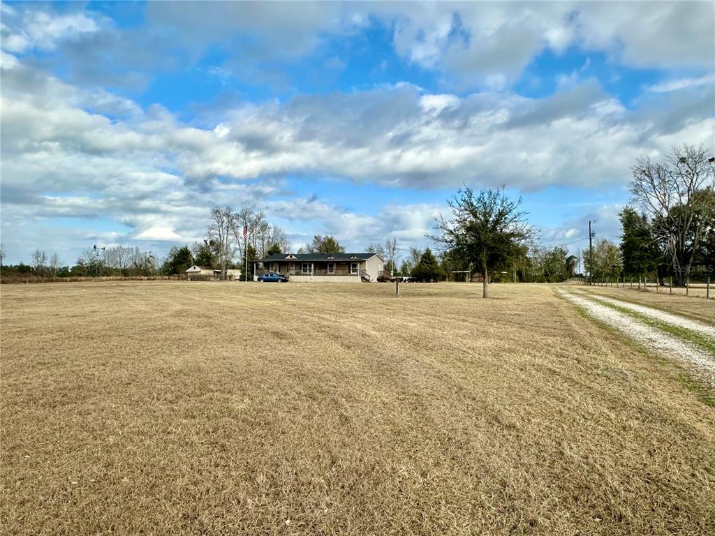 237 SW BARON GLEN, FORT WHITE, FL — photo 3 of 30