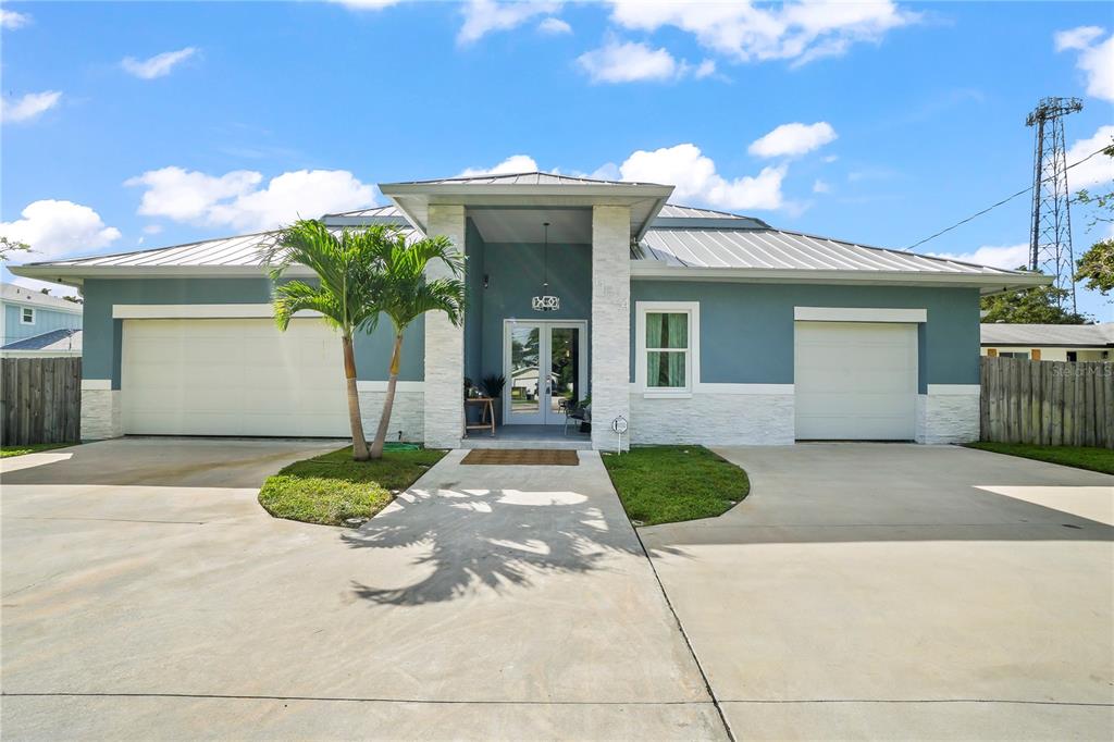 11624 OAK LANE