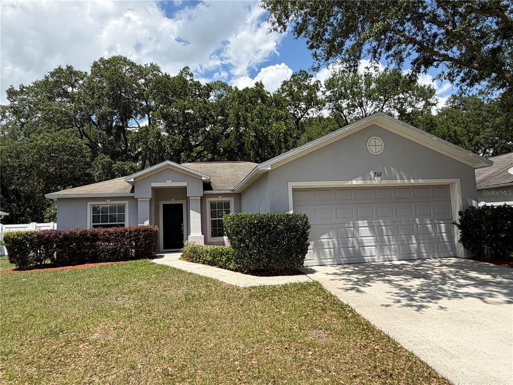 762 BARRISTER DRIVE