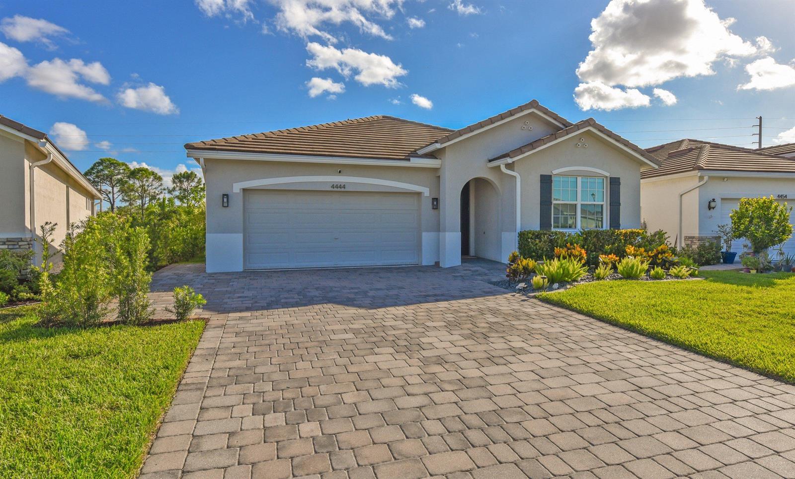 4444 NW King Court, Jensen Beach FL 34957