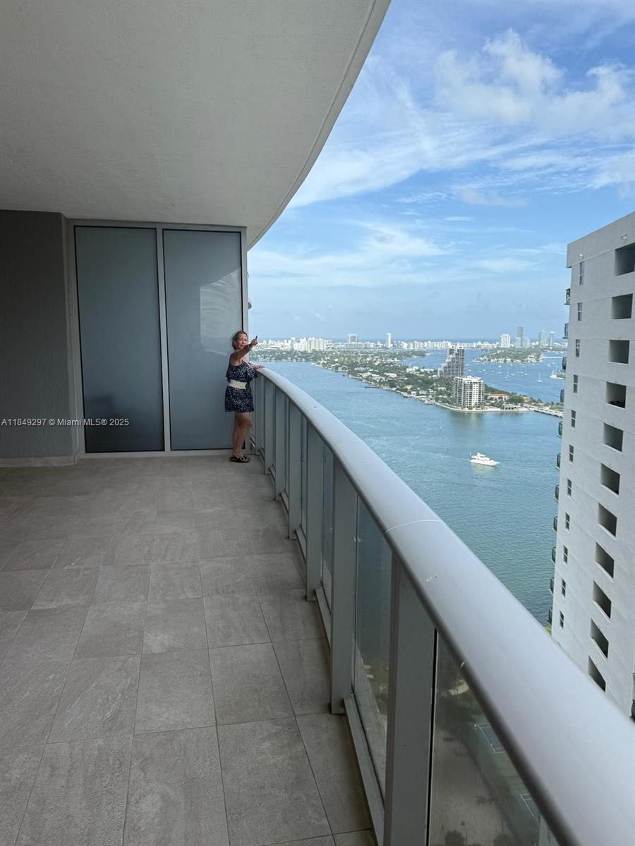 488 NE 18th St # 3204, Miami FL 33132