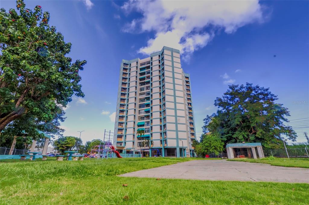 505 CONDO. TORRES DE CAROLINA UNIT 505