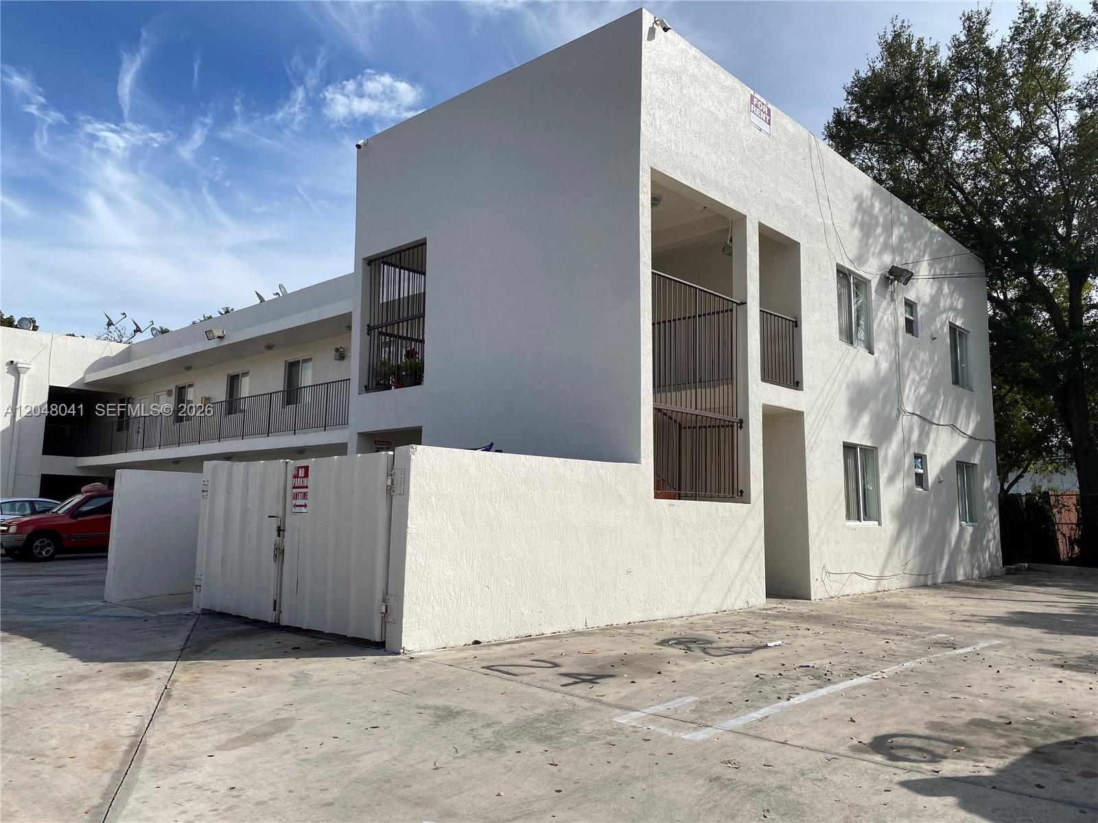 181 NW 47th Ave # 25, Miami FL 33126