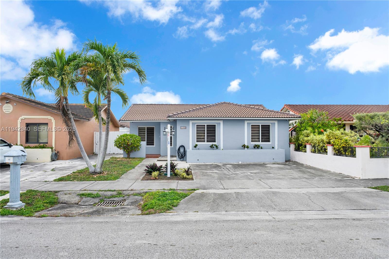 1142 SW 138th Ct, Miami FL 33184