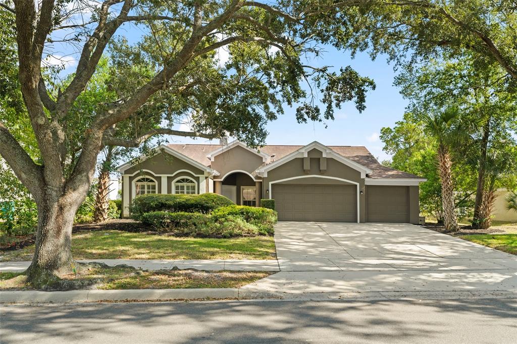 2117 SAINT ANDREWS CIRCLE