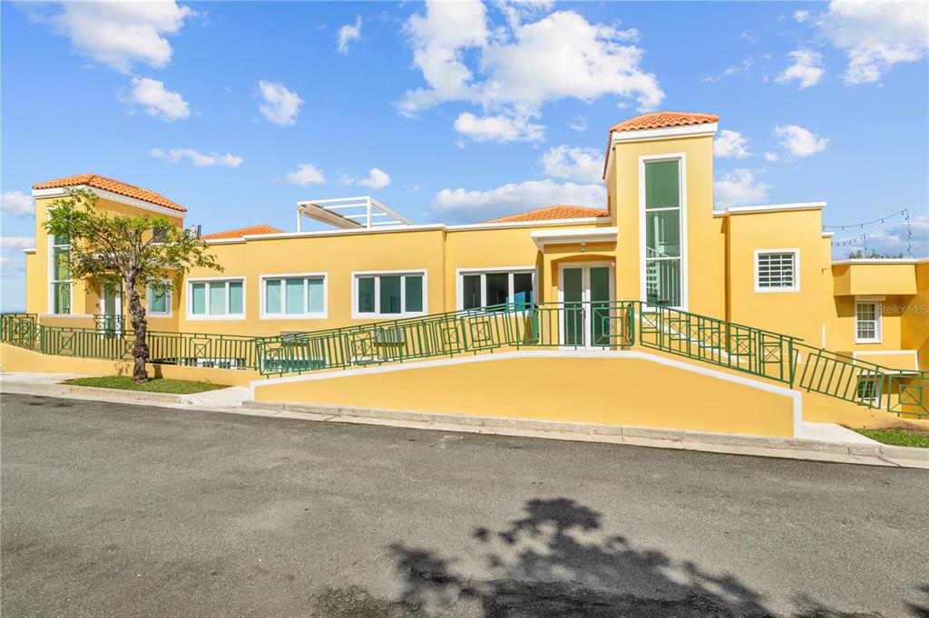 calle 10 F UNIT 201