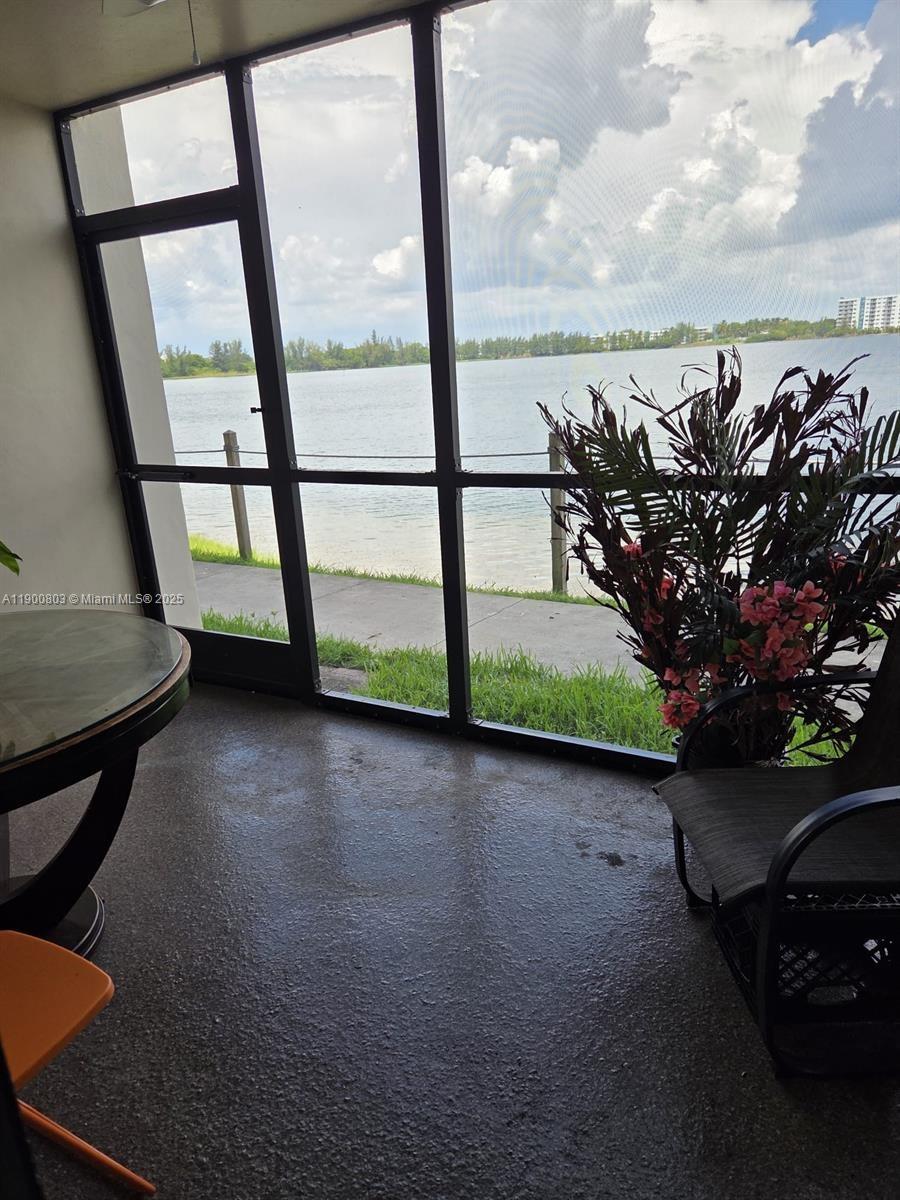 116 Lake Emerald Dr # 109, Oakland Park FL 33309