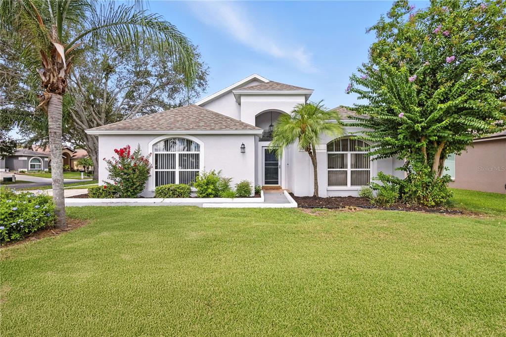 544 ROYAL RIDGE STREET