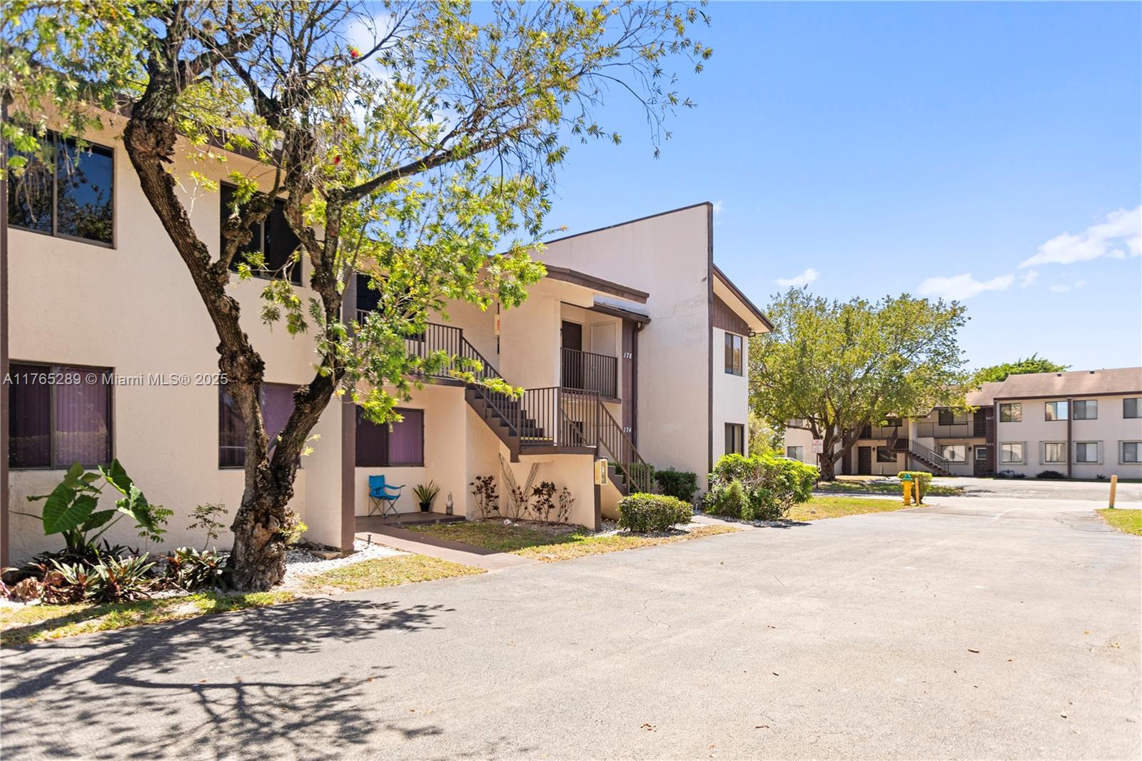 174 W Laurel Dr # 1104, Margate FL 33063