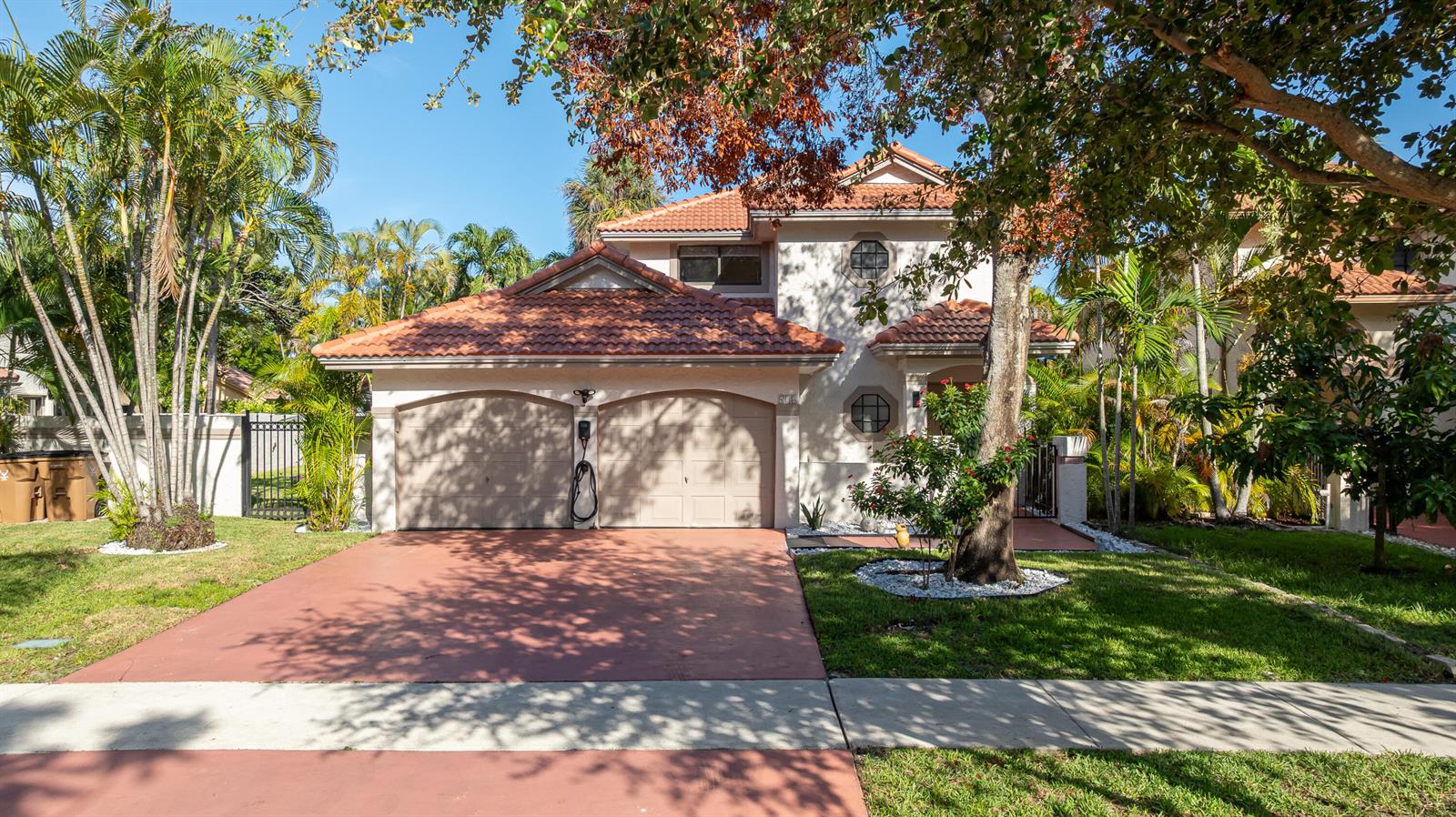 484 NW 38th Terrace, Deerfield Beach FL 33442