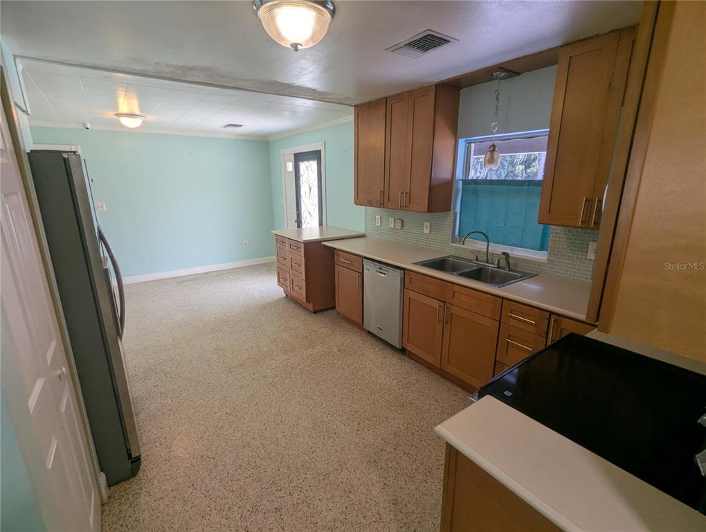 1521 NORMANDY WAY, LEESBURG, FL — photo 5 of 30