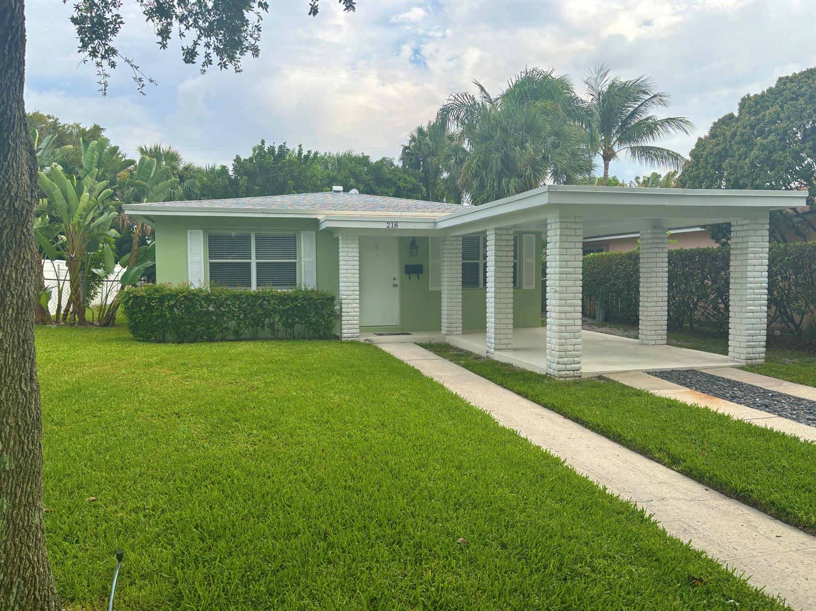 218 Seville Road, West Palm Beach FL 33405