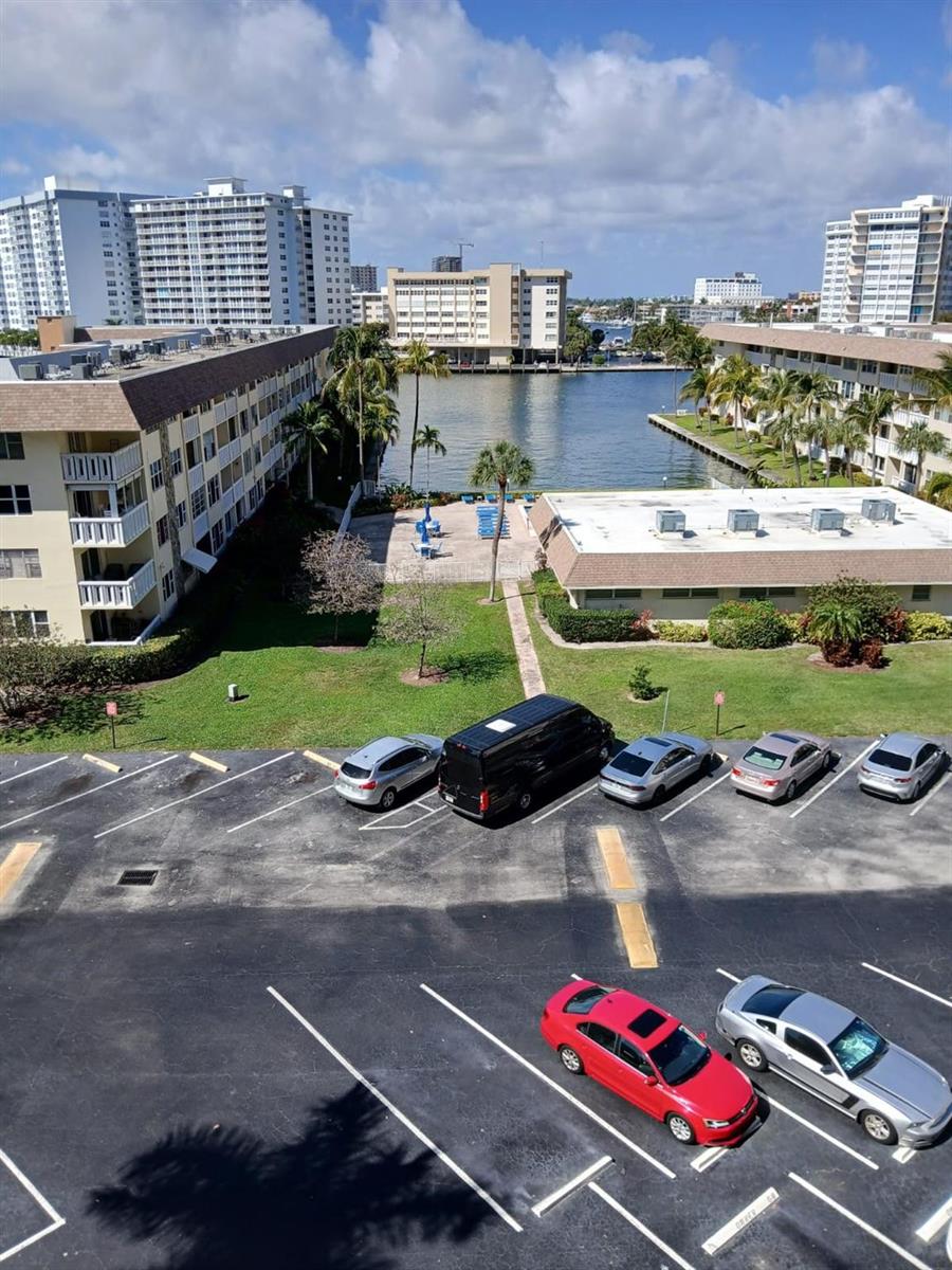1893 S Ocean Drive # 605, Hallandale Beach FL 33009