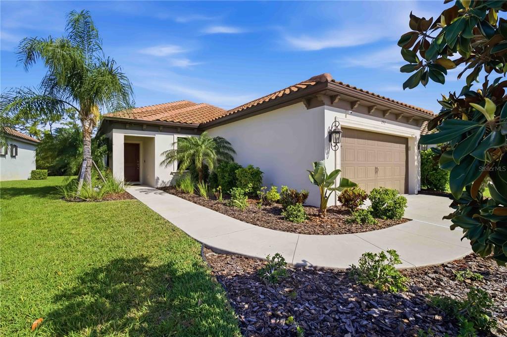 292 BRIENZA LOOP