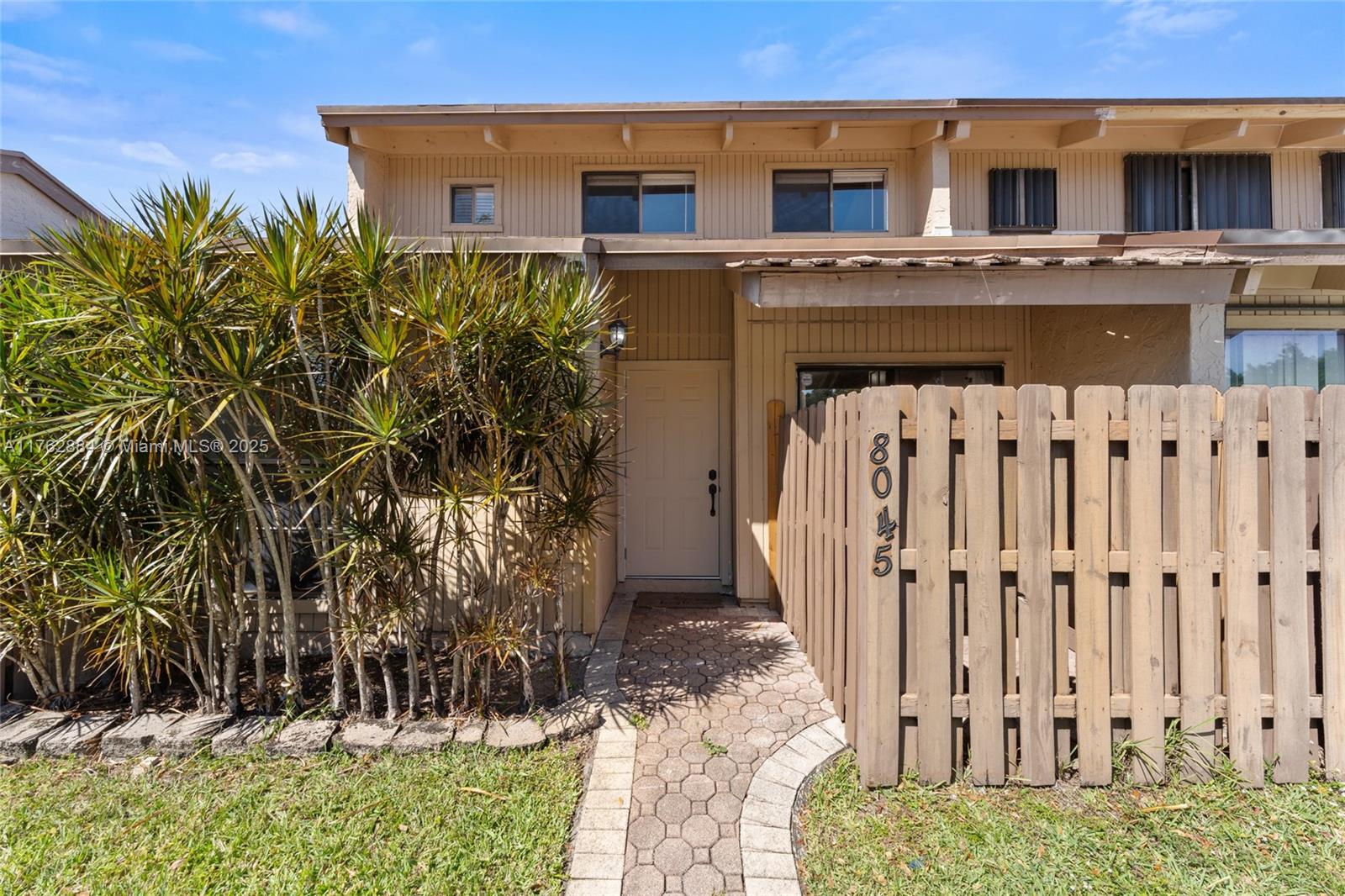 8045 SW 21st Ct # 8045, Davie FL 33324