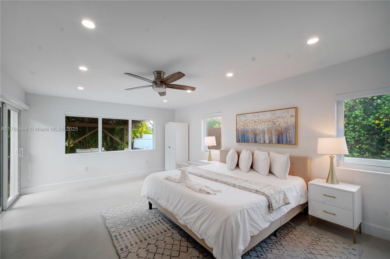 646 NE 114th St, Biscayne Park FL 33161