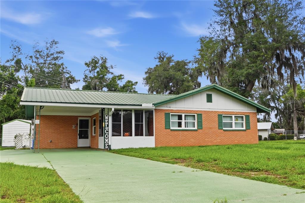 547 SE OLUSTEE AVENUE
