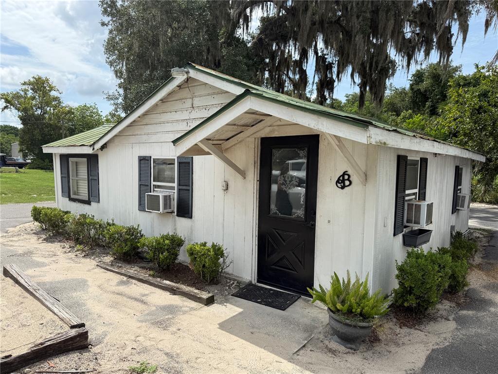 605 S MAIN AVENUE, MINNEOLA, FL — photo 5 of 30