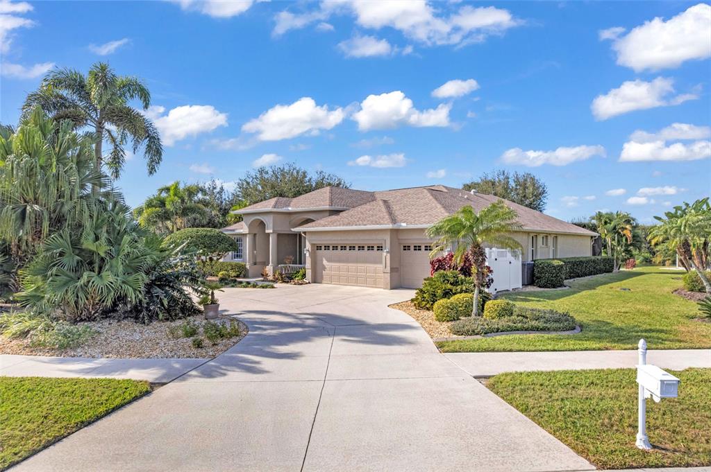 895 CLEAR LAKE DRIVE