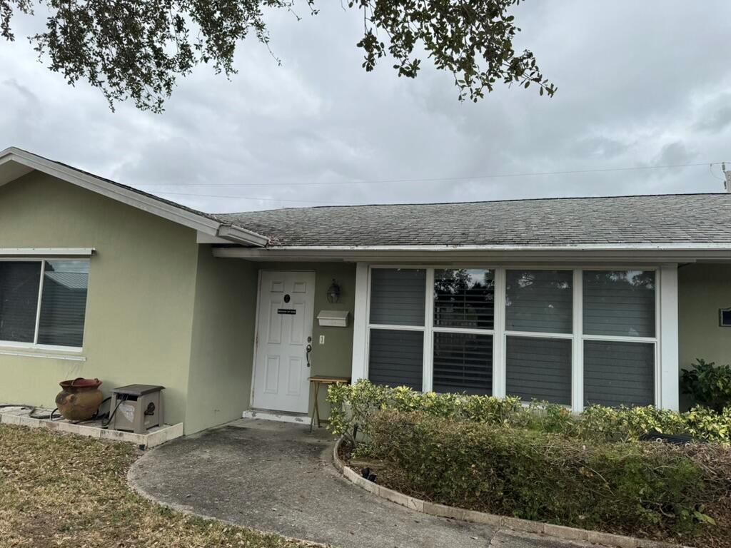 586 N Redwood Drive, Lake Park FL 33403