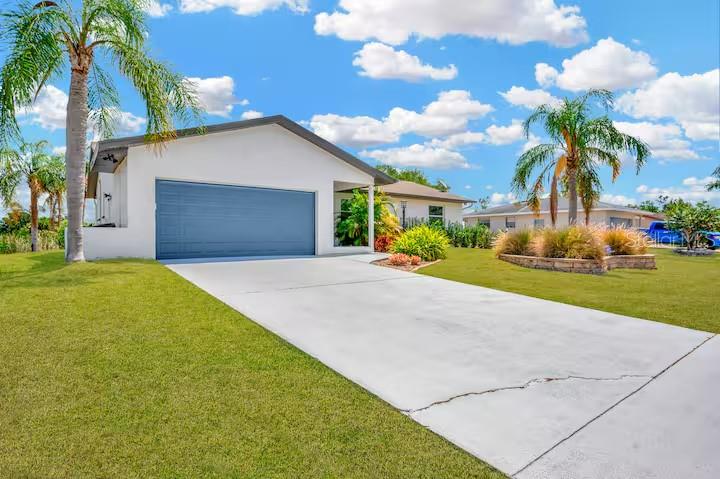 721 EAGLE LANE, APOLLO BEACH, FL — photo 3 of 30