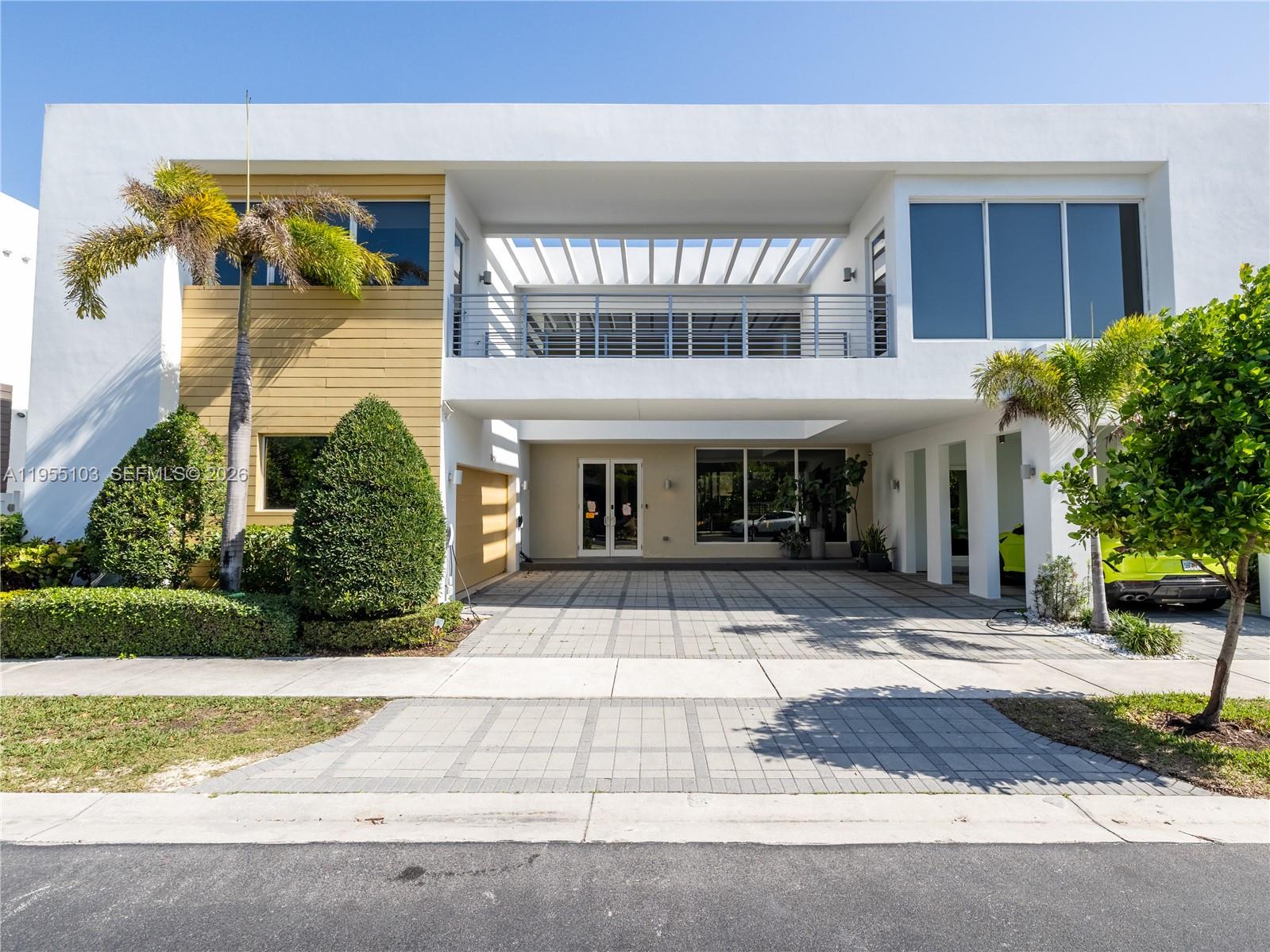 7451 NW 103rd Ct, Doral FL 33178