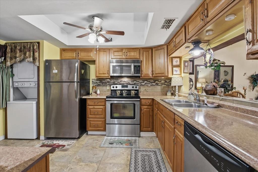 7804 EUREKA DRIVE, HUDSON, FL — photo 4 of 30