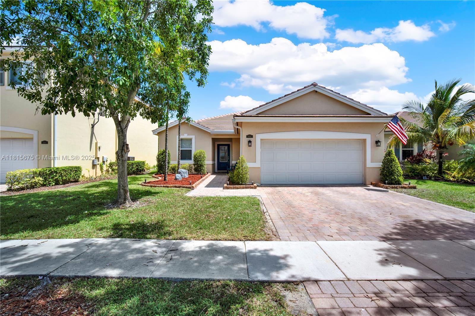 3456 NE 2nd St, Homestead FL 33033